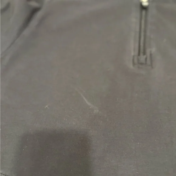 Travis Mathew Women's Black Quarter Zip - Picture 9 of 9